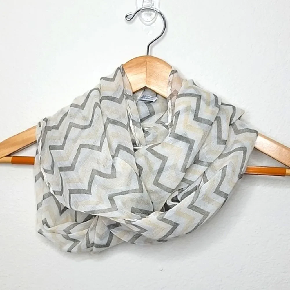 Casual White Cream Gray Striped Lightweight Infinity Scarf OS